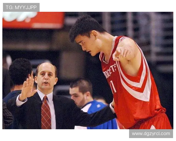 范甘迪与姚明的背运之路如何影响NBA历史与中国篮球发展